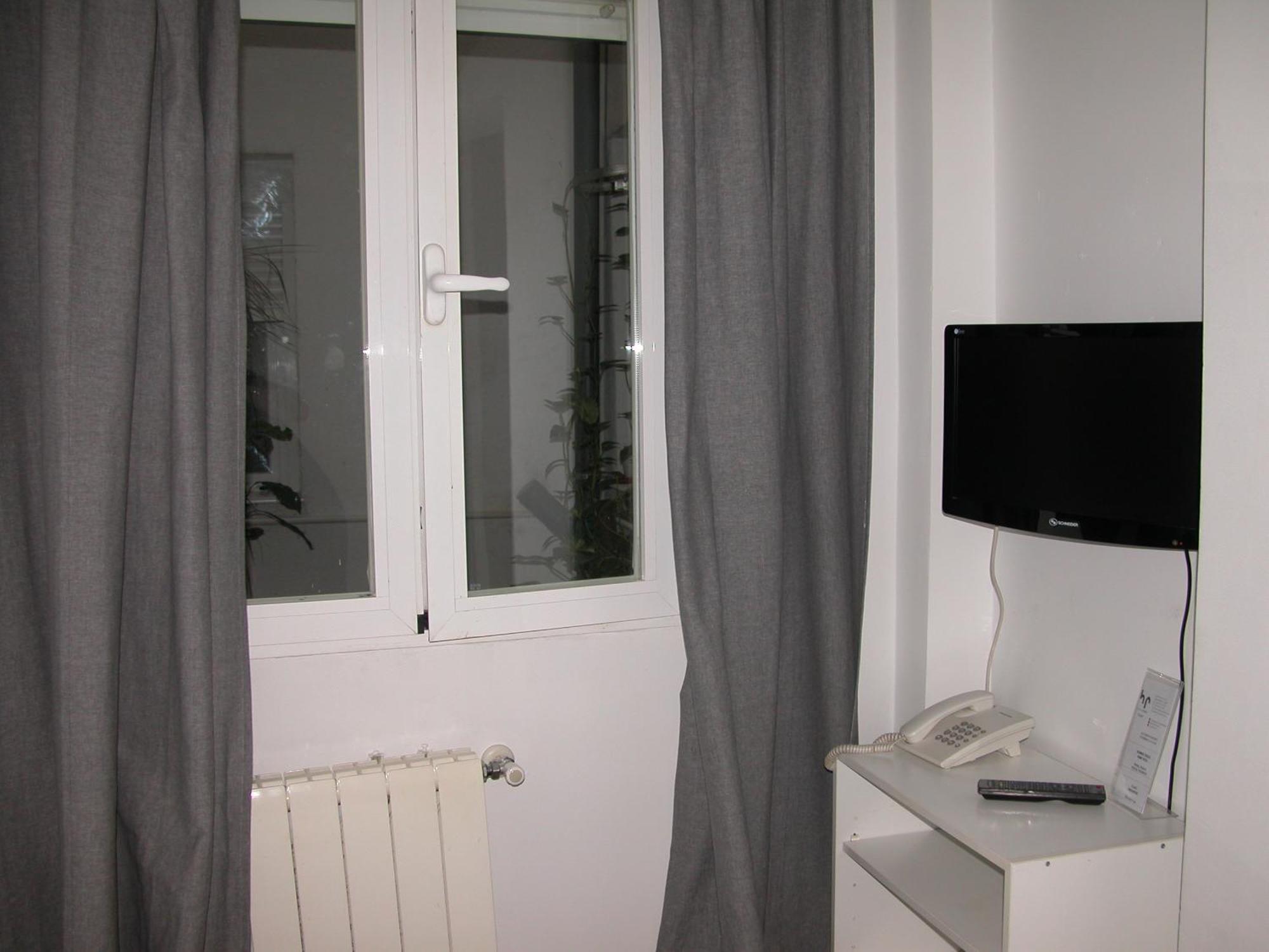 Hostal Goyal Pizarro Madrid Værelse billede