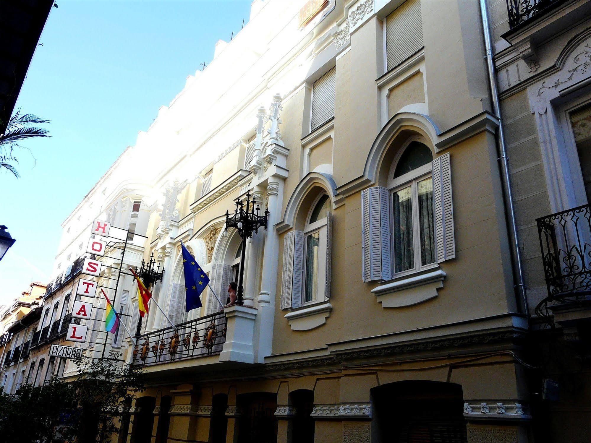 Hostal Goyal Pizarro Madrid Eksteriør billede
